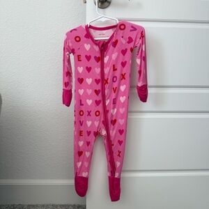 Little Sleepies- Valentines Day Zippy 6-12